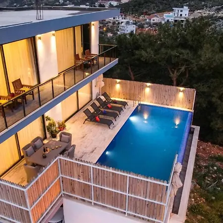 Zehra Queen Kalkan Kas